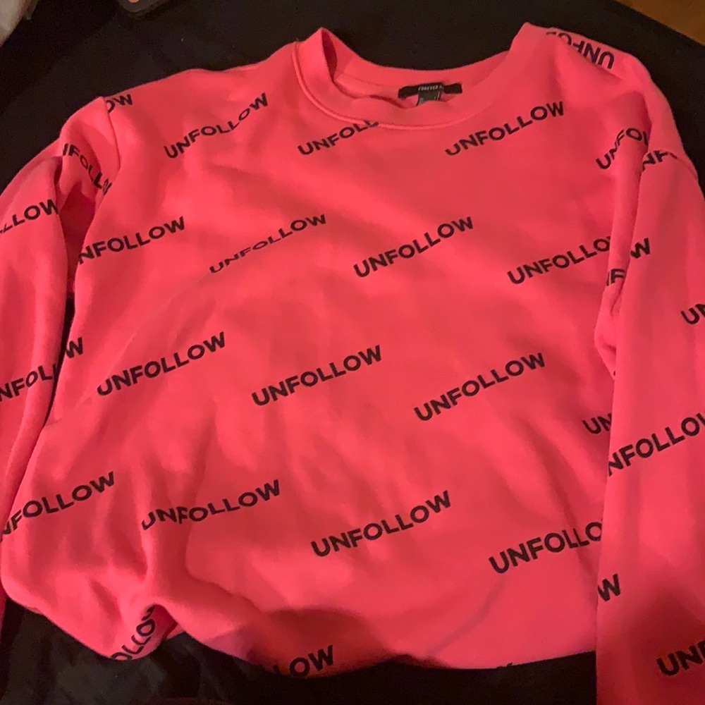 Unfollow me sweater